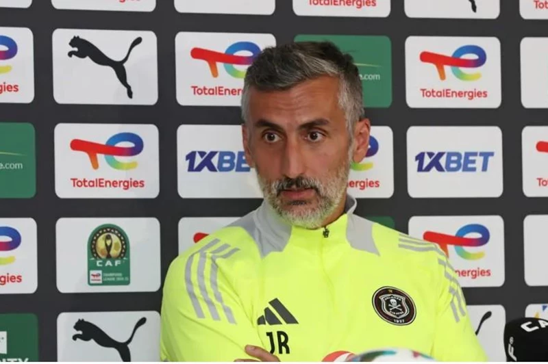 مدرب أورلاندو خوسيه ريفيرو